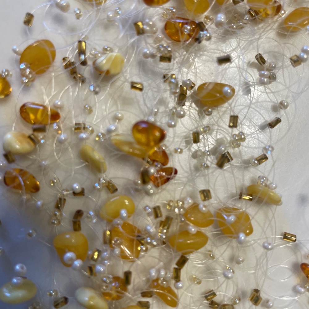 VINTAGE AMBER FLOATING NECKLACE , NWOT - Picture 5 of 6